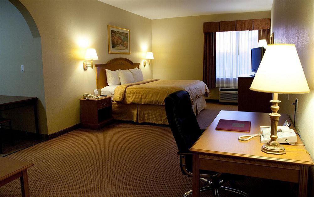 Comfort Suites Tyler South Ruang foto
