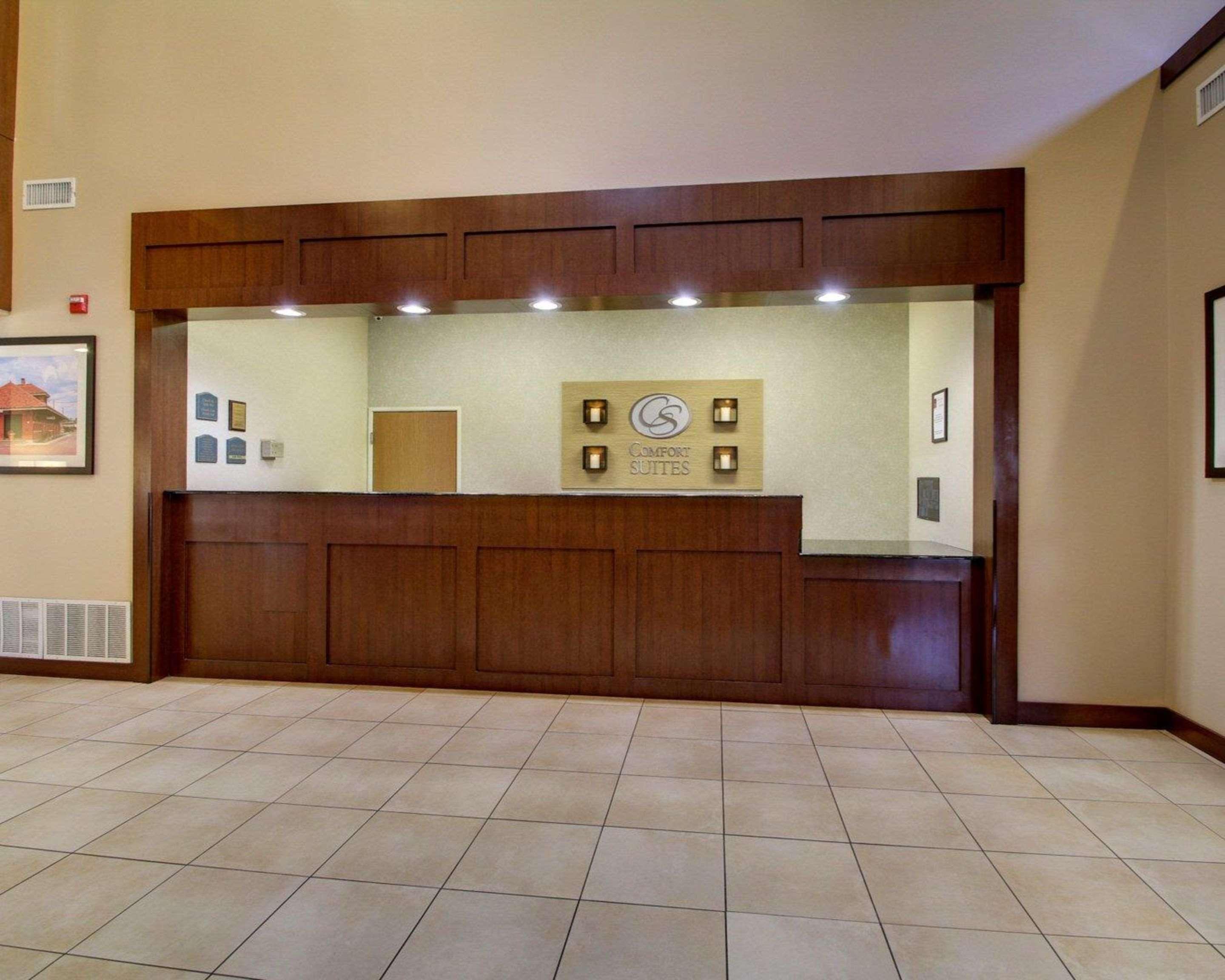 Comfort Suites Tyler South Bagian luar foto