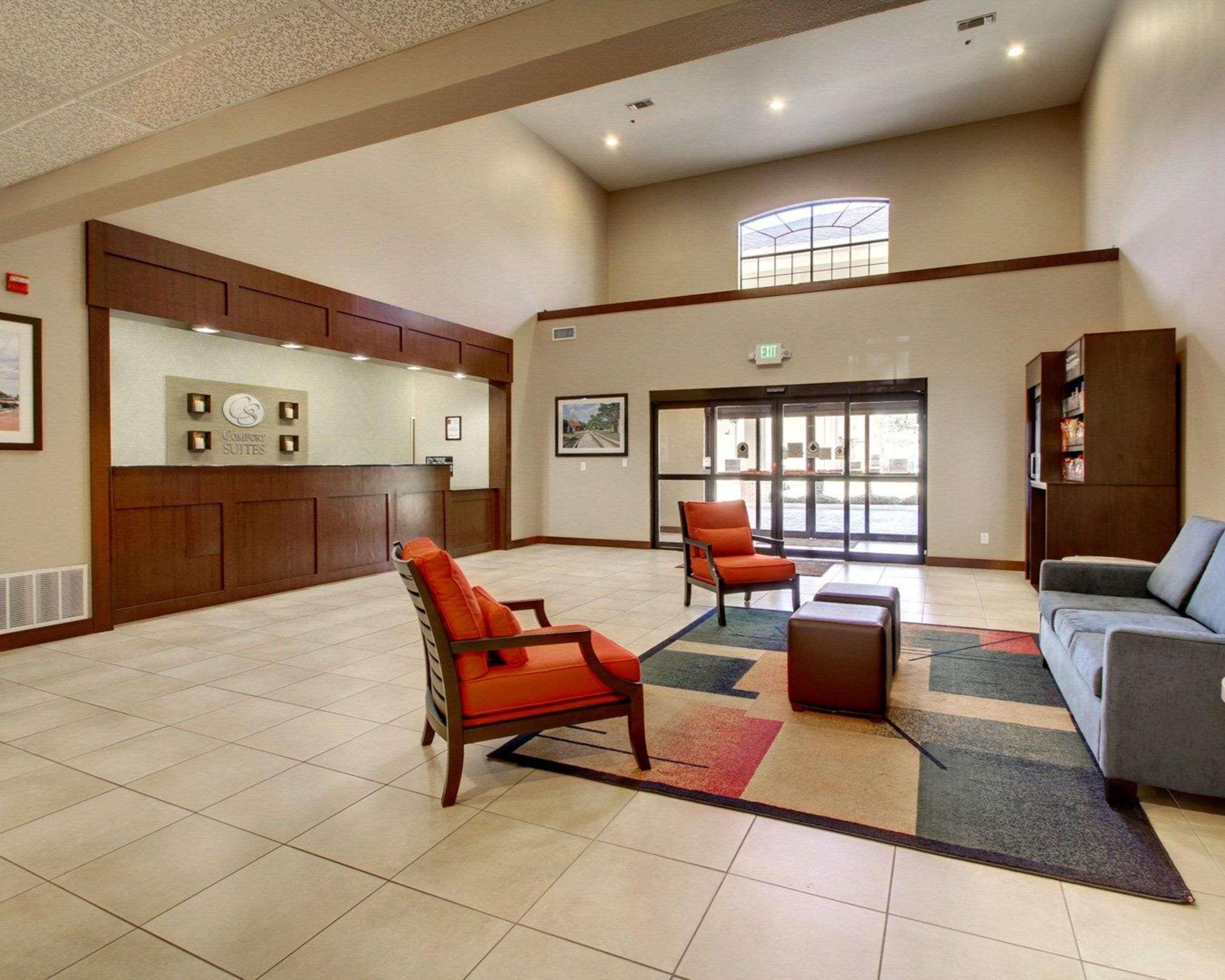 Comfort Suites Tyler South Bagian luar foto