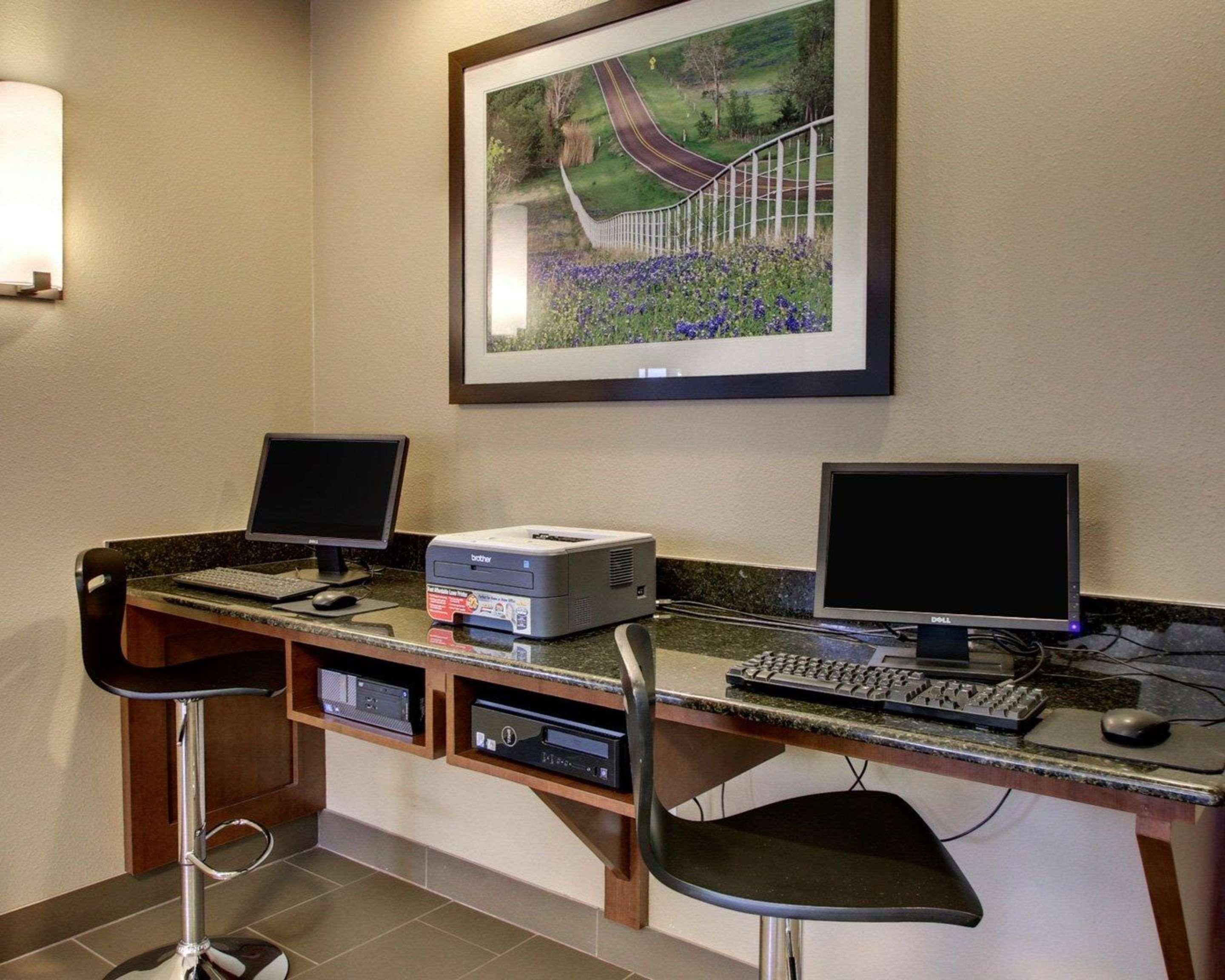 Comfort Suites Tyler South Bagian luar foto