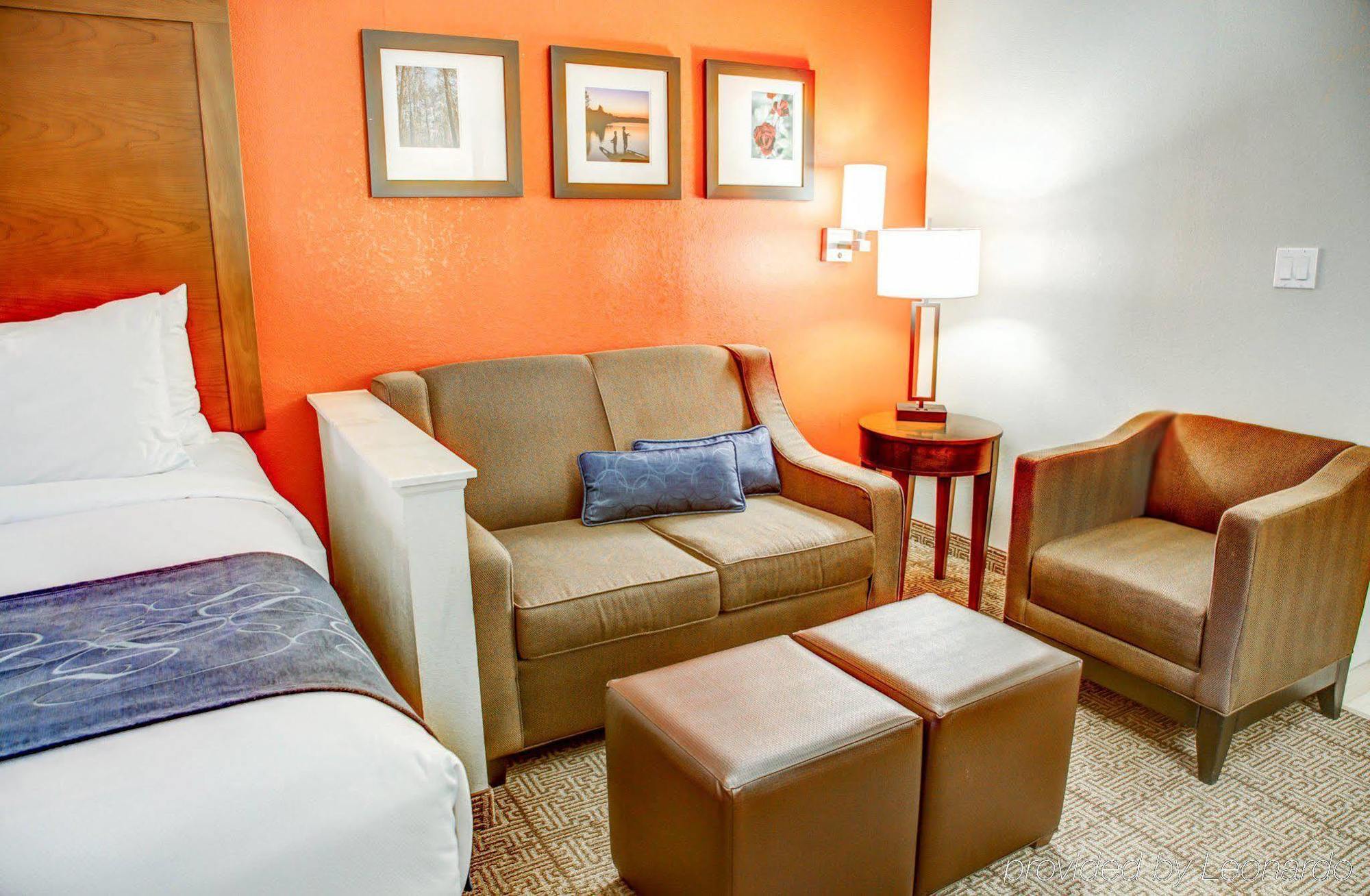 Comfort Suites Tyler South Bagian luar foto