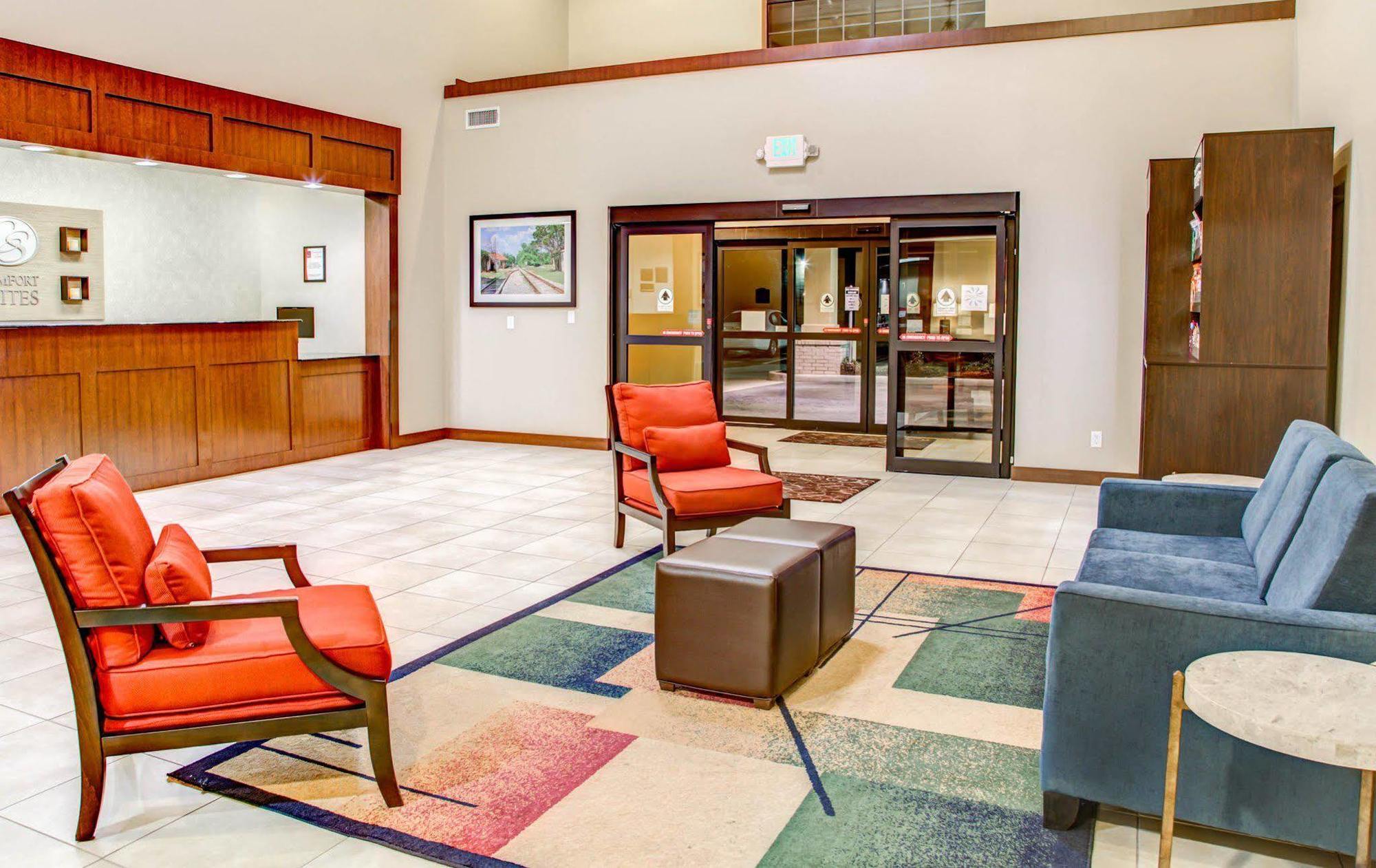 Comfort Suites Tyler South Bagian luar foto